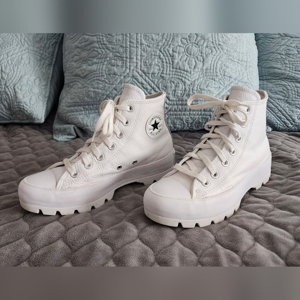 Converse Chuck Taylor Women's White Leather Platform High-Top Boots